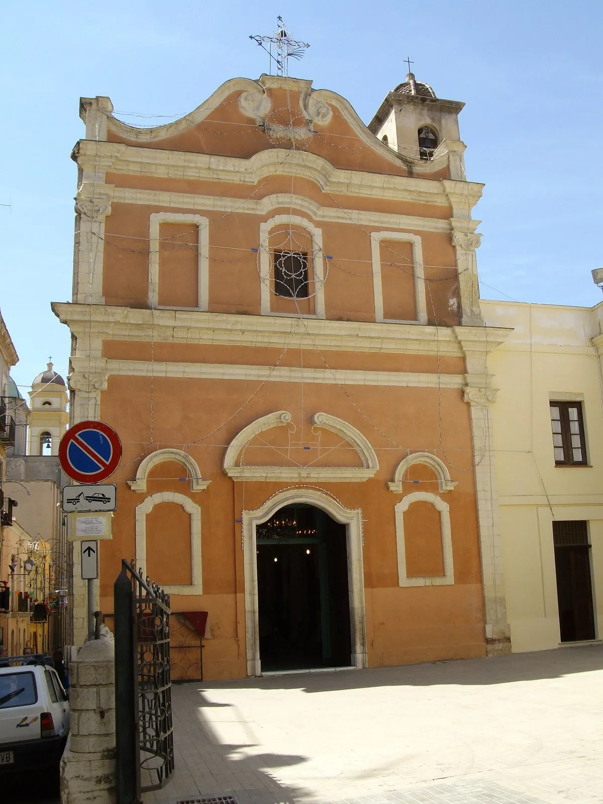 La chiesa di Sant'Efisio nel quartiere di Stampace, a Cagliari
